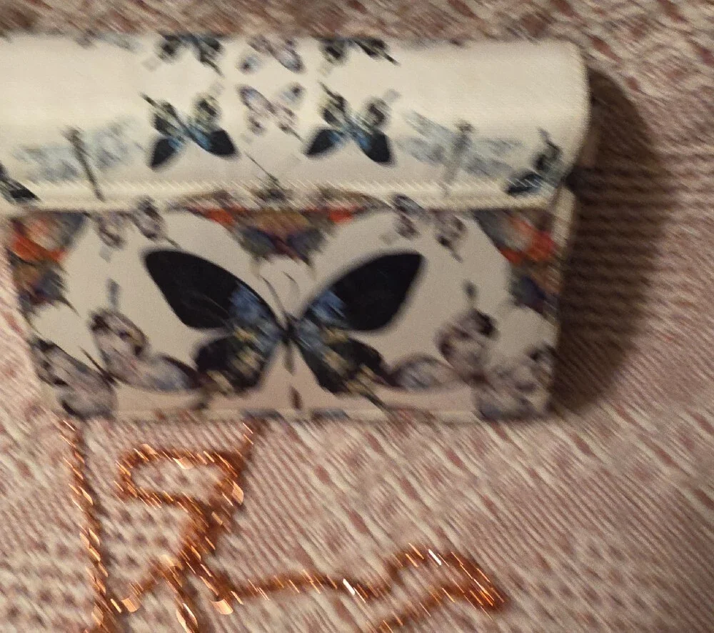Ted Baker carry gold everyday